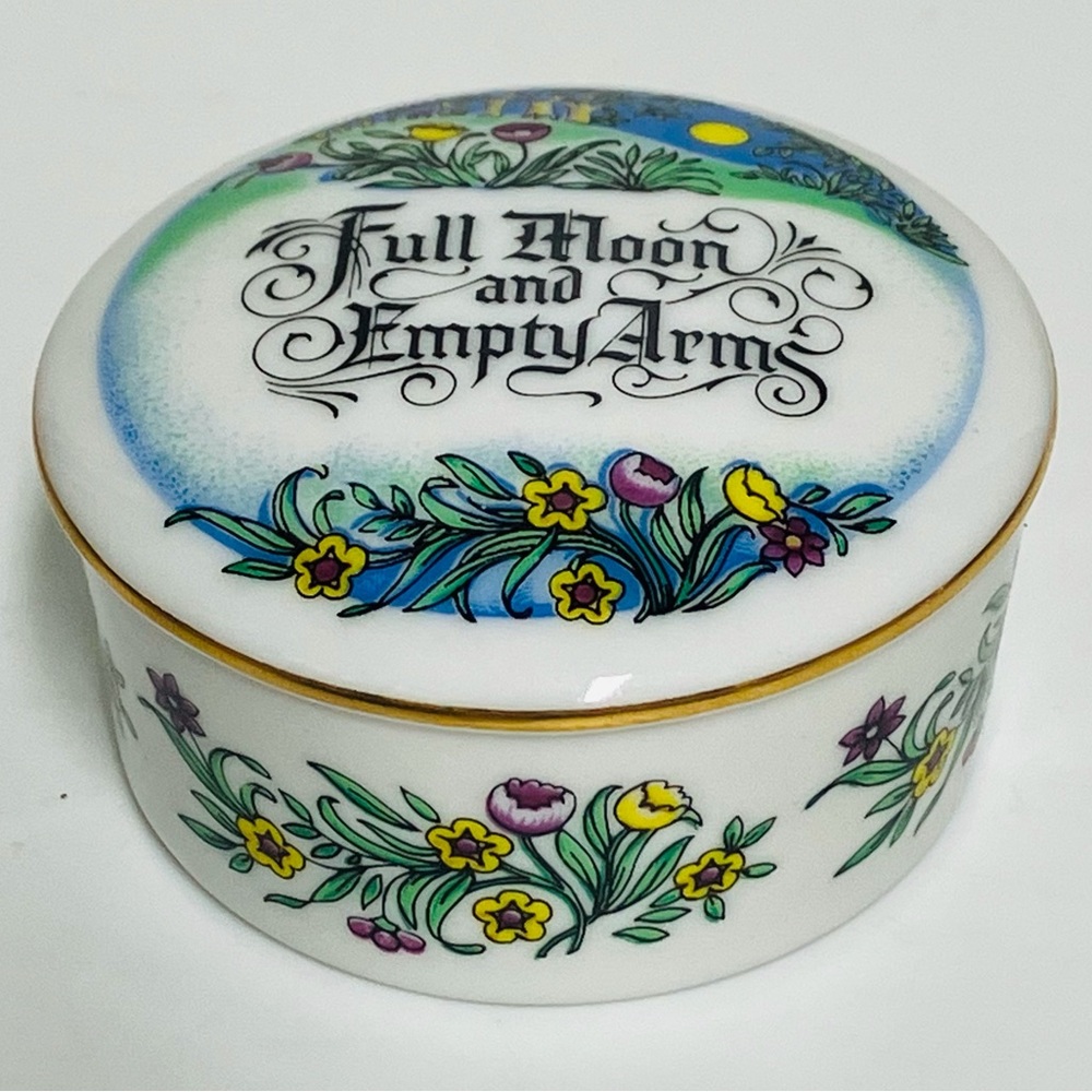 Vintage Franklin Mint Limited Edition Porcelain Music Box